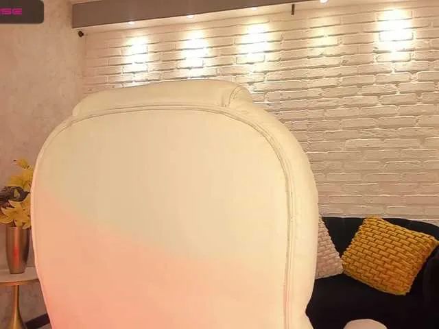 Live sex webcam photo for Tulipa1 #273079405