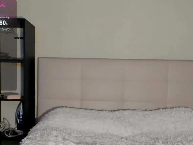 Live sex webcam photo for Tune-Godness #292177796