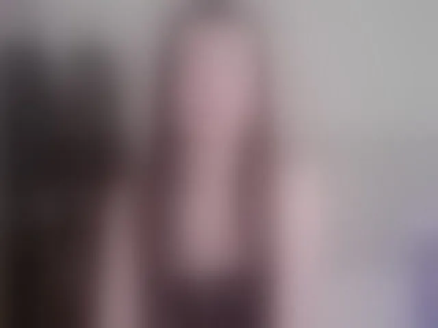 Live sex webcam photo for Tune-Godness #293395877
