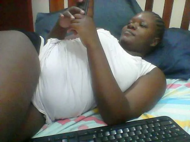 Live sex webcam photo for Tunisia25 #276075698