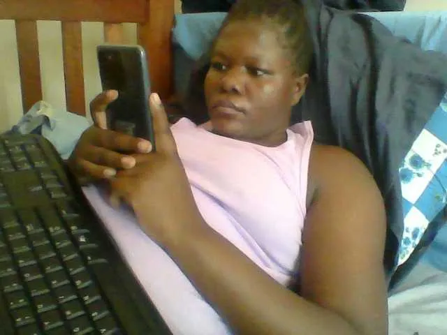 Live sex webcam photo for Tunisia25 #276174987