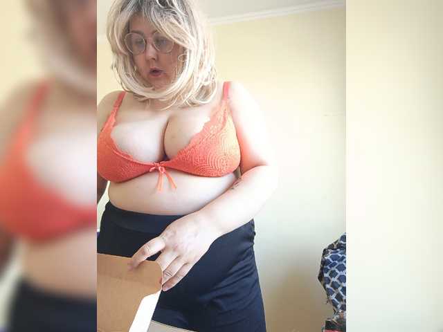 Live sex webcam photo for TvoiaOdaliska #277560974