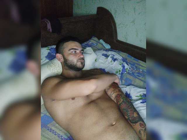 Live sex webcam photo for TvoyTreiner #275816144