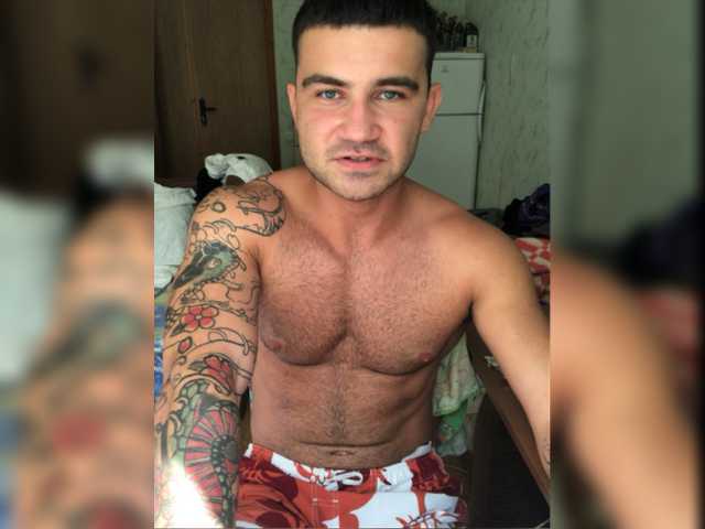 Live sex webcam photo for TvoyTreiner #275941363