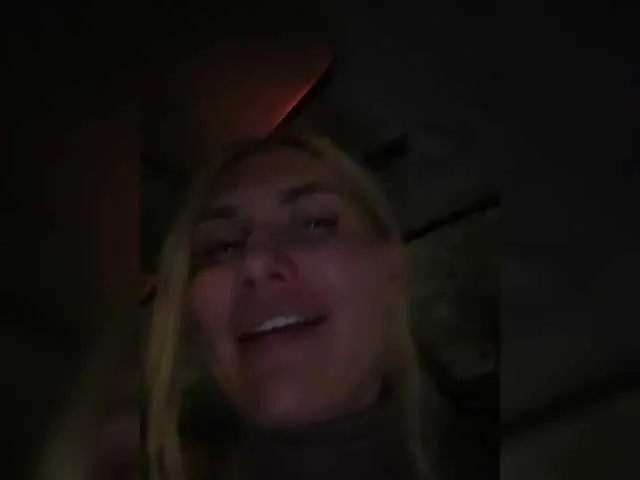 Live sex webcam photo for Tvoyasamka77 #290181536