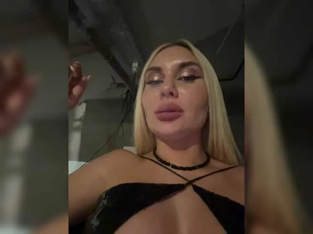 Live sex webcam photo for Tvoyasamka77 #292373732