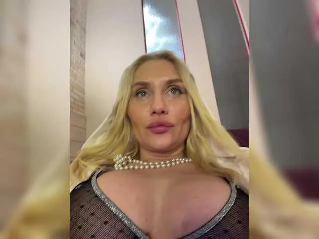 Live sex webcam photo for Tvoyasamka77 #293013823
