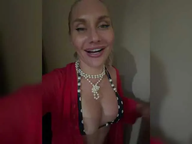 Live sex webcam photo for Tvoyasamka77 #293261264