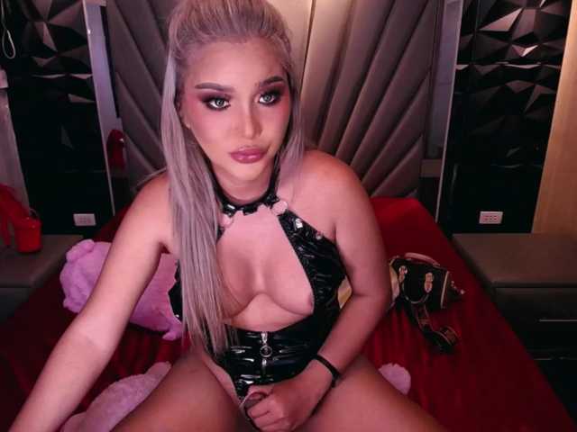 Live sex webcam photo for TwinBABES #277284604