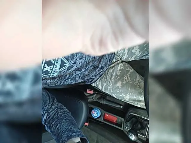 Live sex webcam photo for Twinapple #273956830