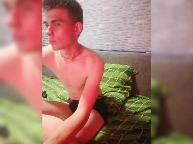 Live sex webcam photo for Twink-Oliver #288446217