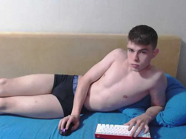 Live sex webcam photo for Twink-Oliver #291820302