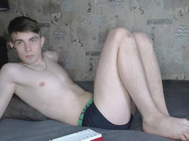 Live sex webcam photo for Twink-Oliver #292041557