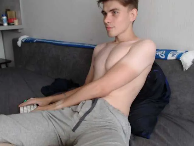 Live sex webcam photo for Twink-Oliver #294126026