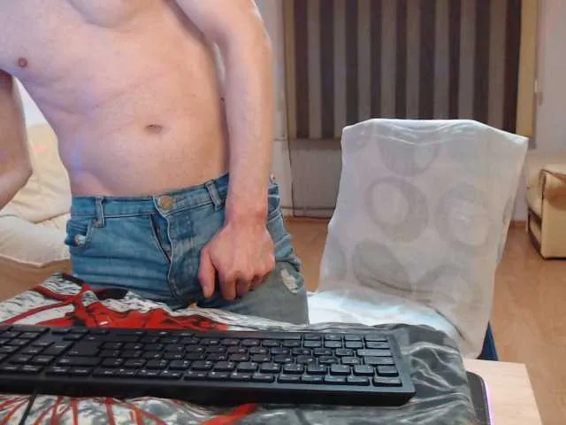 Live sex webcam photo for TwinkLuke #276602490