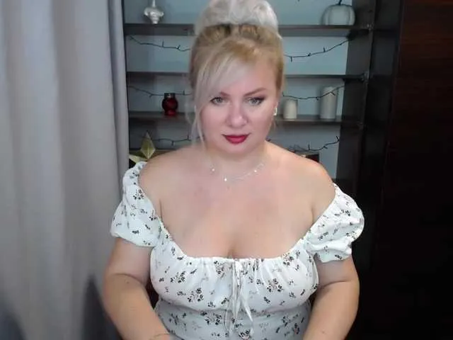 Live sex webcam photo for TwinklingStar #276148163