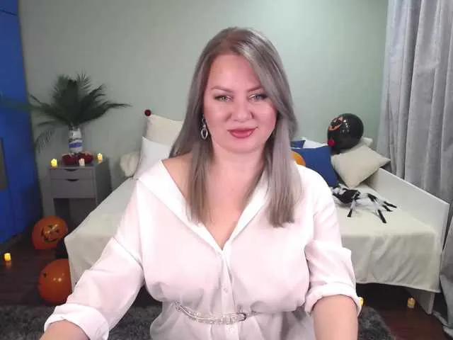 Live sex webcam photo for TwinklingStar #276575538