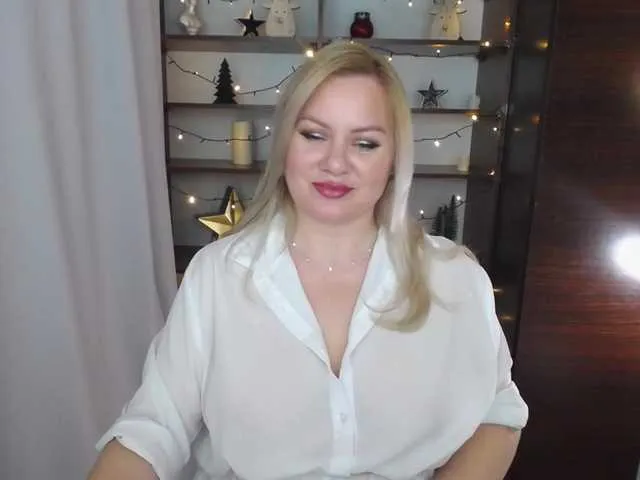 Live sex webcam photo for TwinklingStar #276750607