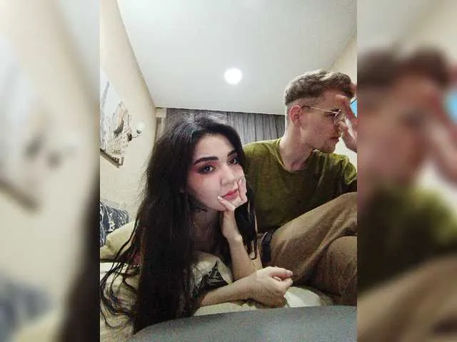 Live sex webcam photo for TwoFox #276729597