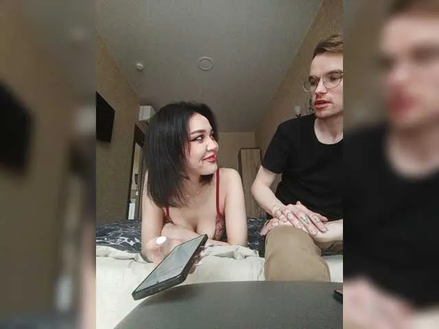 Live sex webcam photo for TwoFox #277317295