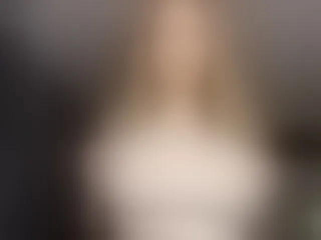 Live sex webcam photo for TyeshaDirksen #294037527