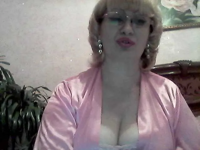 Live sex webcam photo for Ur-Mami #272010991