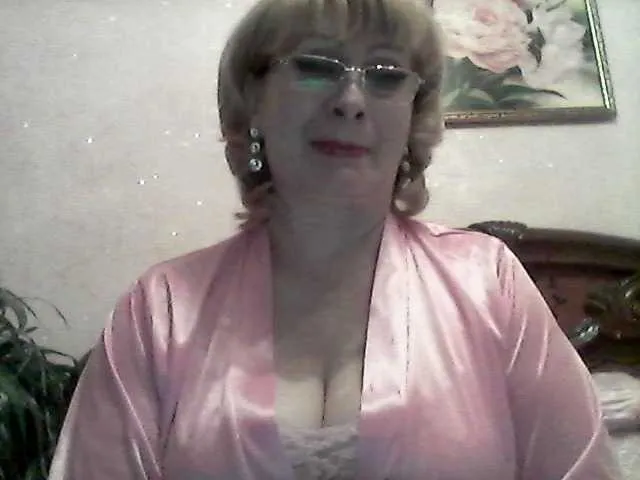 Live sex webcam photo for Ur-Mami #272375003