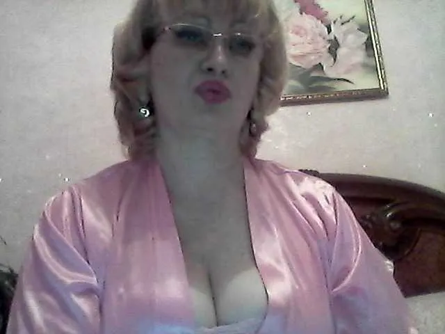 Live sex webcam photo for Ur-Mami #272449410