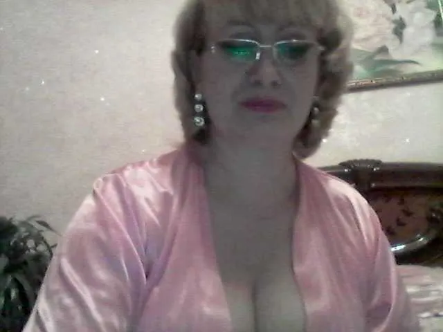 Live sex webcam photo for Ur-Mami #272515589