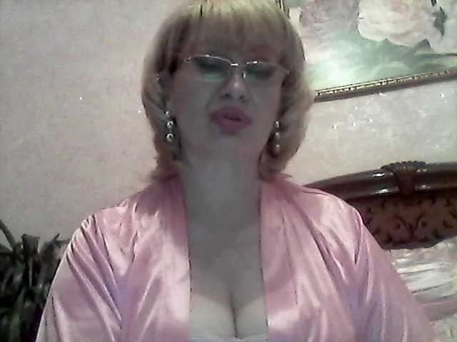 Live sex webcam photo for Ur-Mami #272878547