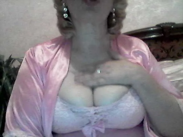 Live sex webcam photo for Ur-Mami #273043196