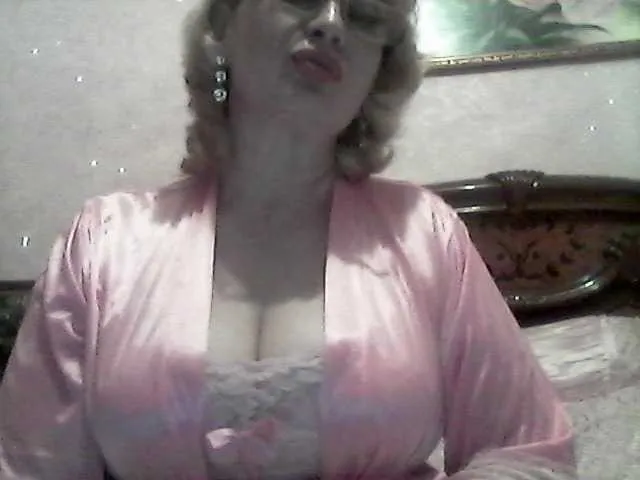 Live sex webcam photo for Ur-Mami #273214271