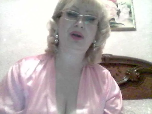 Live sex webcam photo for Ur-Mami #273495946