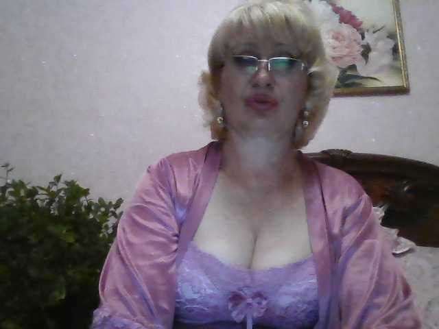 Live sex webcam photo for Ur-Mami #275905717