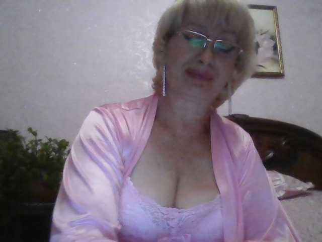 Live sex webcam photo for Ur-Mami #276300311