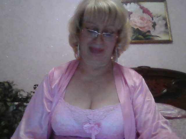 Live sex webcam photo for Ur-Mami #276776941