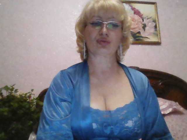 Live sex webcam photo for Ur-Mami #277678584