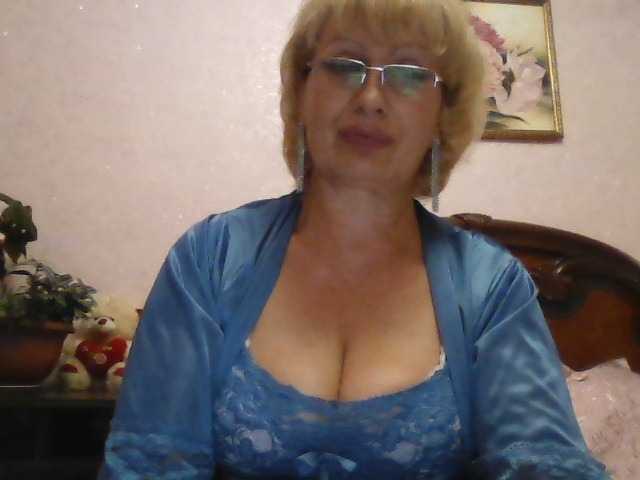 Live sex webcam photo for Ur-Mami #285115457