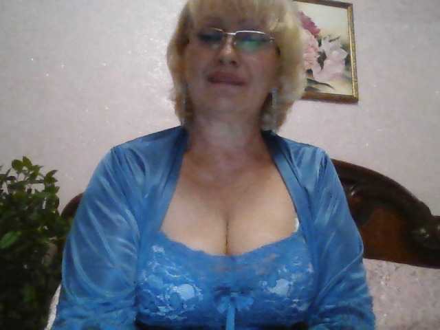 Live sex webcam photo for Ur-Mami #289043406