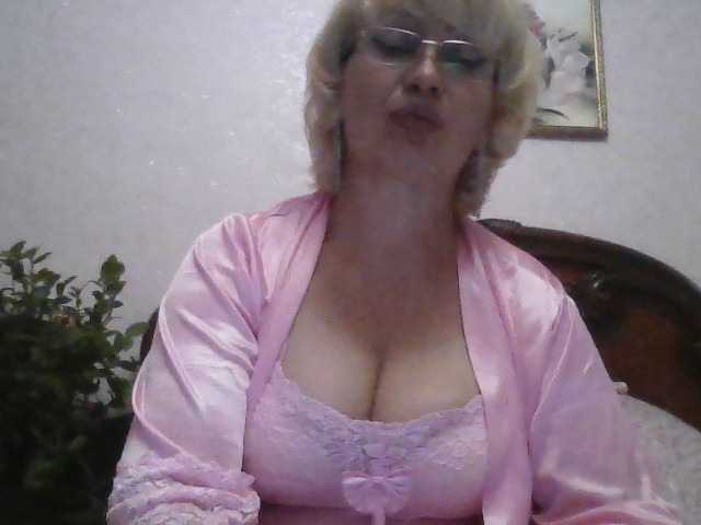 Live sex webcam photo for Ur-Mami #289598618