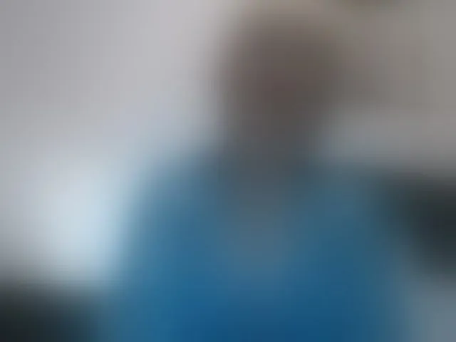 Live sex webcam photo for Ur-Mami #294117557