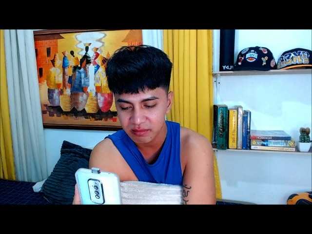 Live sex webcam photo for UrAsianAries #277899396