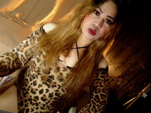 Live sex webcam photo for UrDreamTransgirl #276744355