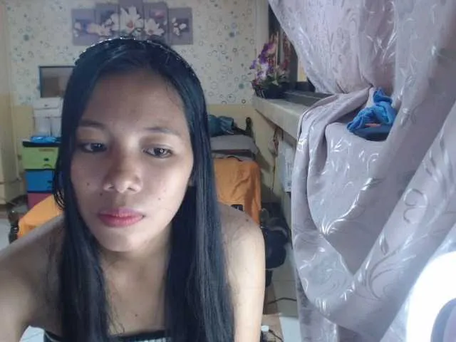 Live sex webcam photo for Urqueenasian #273280069