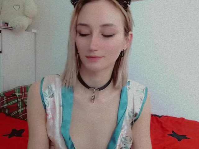 Live sex webcam photo for Urshygirl #273176368