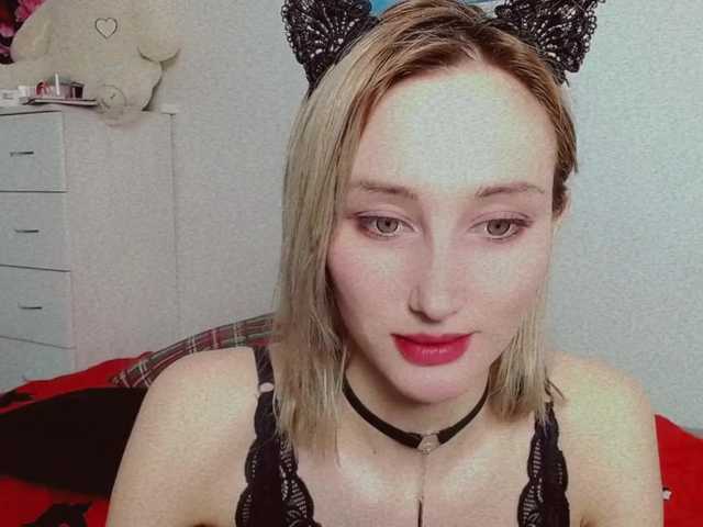 Live sex webcam photo for Urshygirl #273230004