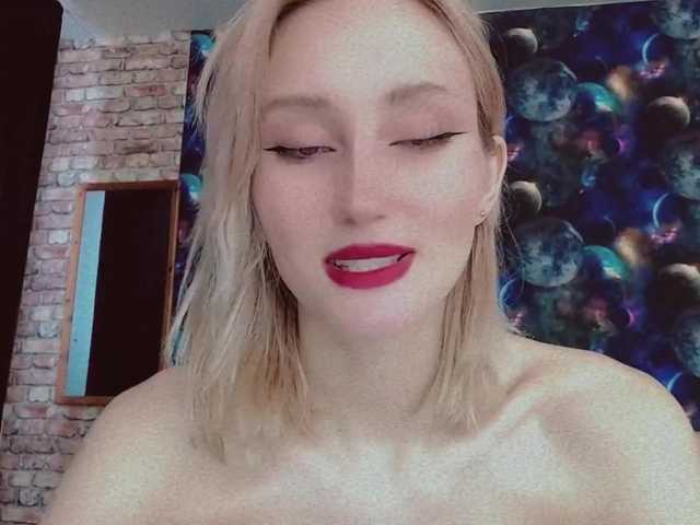 Live sex webcam photo for Urshygirl #273844973