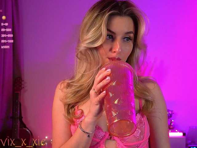 Live sex webcam photo for V1CTORYA #291123384