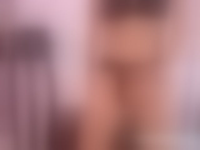 Live sex webcam photo for VALERIAQUEENTS #289421851