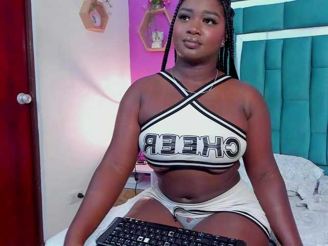 Live sex webcam photo for VALERYANDERSON #291815726